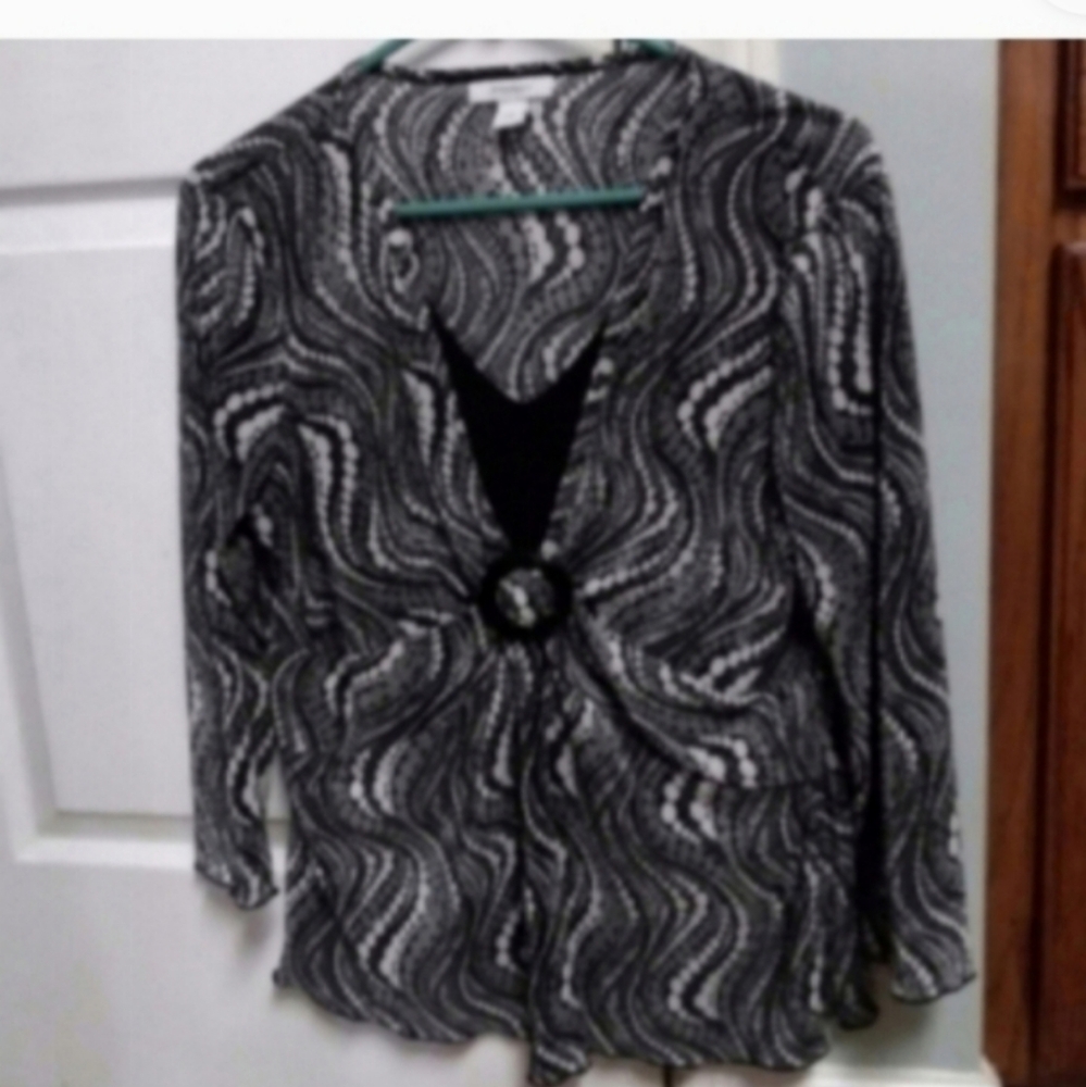 Dressbarn Black & White Patterned Women's Top L W/ Black Insert. Career Office